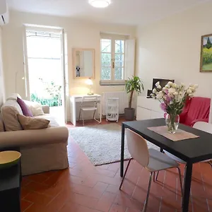 Porta Elisa Apartment