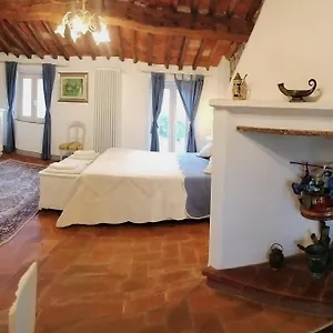 La Rosa Nel Lucca